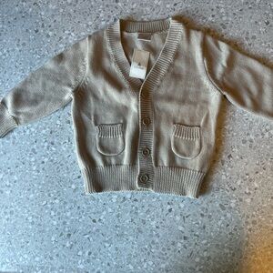 NWT baby gap oatmeal colored grandpa cardigan 6-12 months